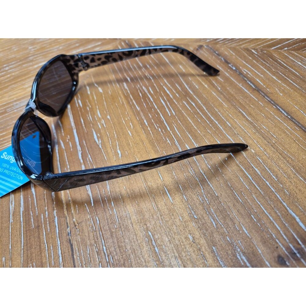 Black Leopard Print Rectangular Sunglasses With 100% UVA/UVB Protection Lightwei - Picture 2 of 7